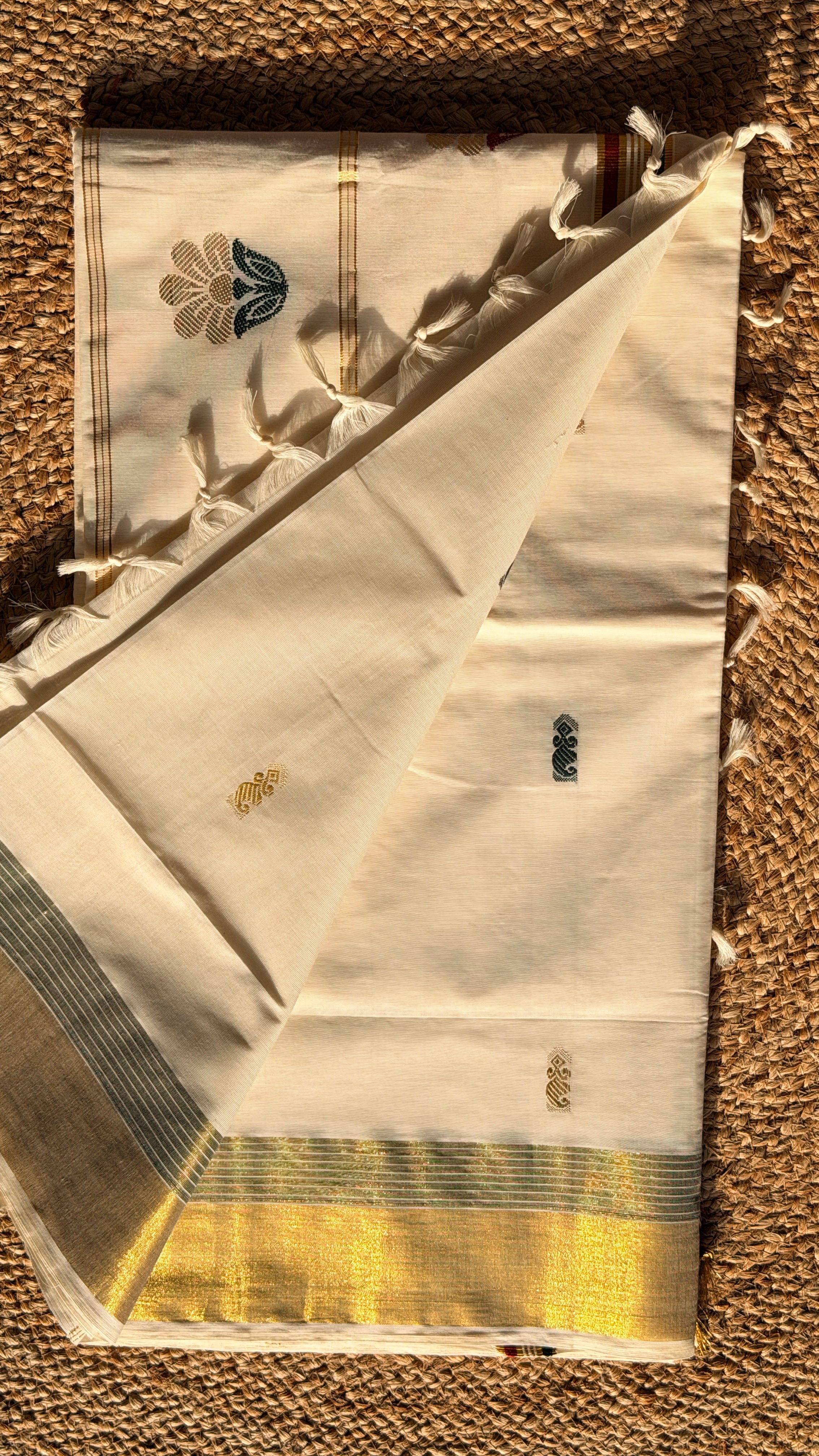 Onam - Kasavu with Multicolour