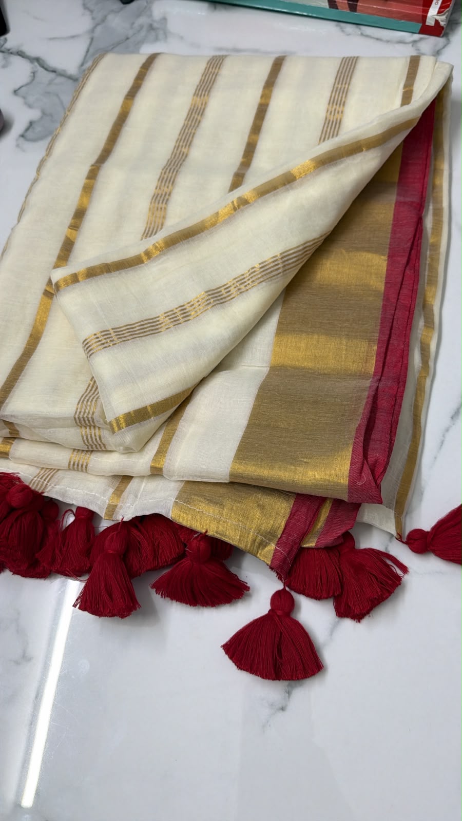 Mulcotton Golden and Red